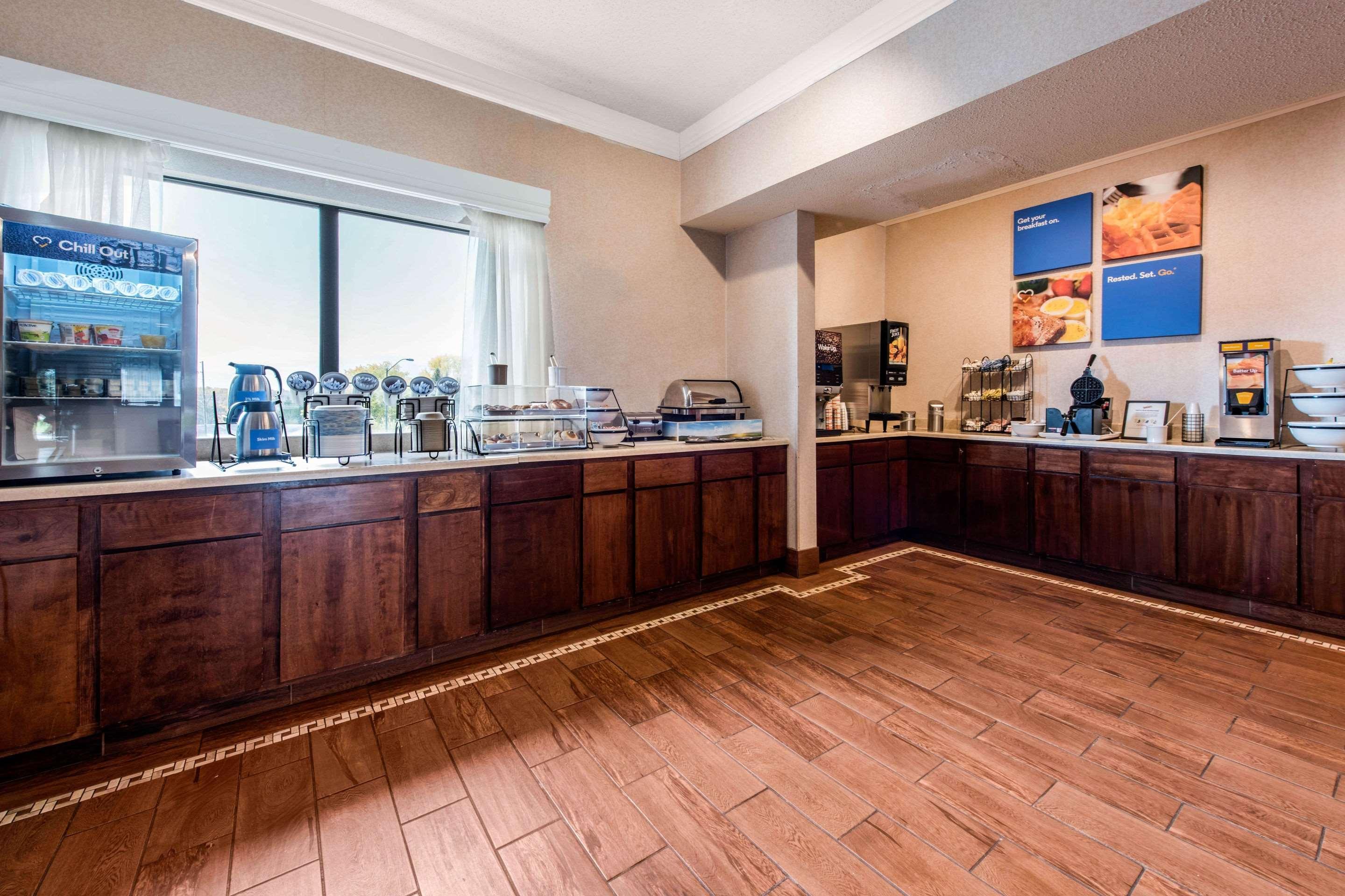 Comfort Inn & Suites Streetsboro - Kent Exteriér fotografie